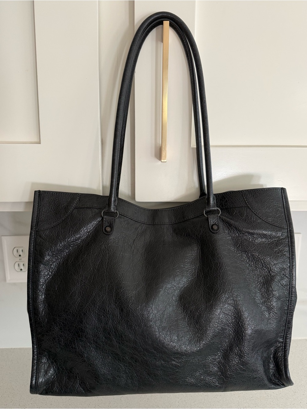 BALENCIAGA Le City Tote Bag Crinkled Black Leather - Picture 3 of 7